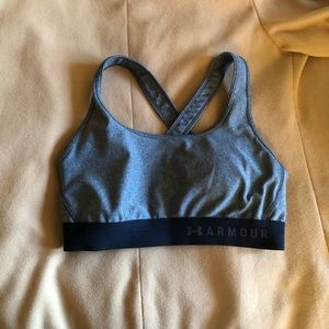 UNDERARMOUR- Sports Bra